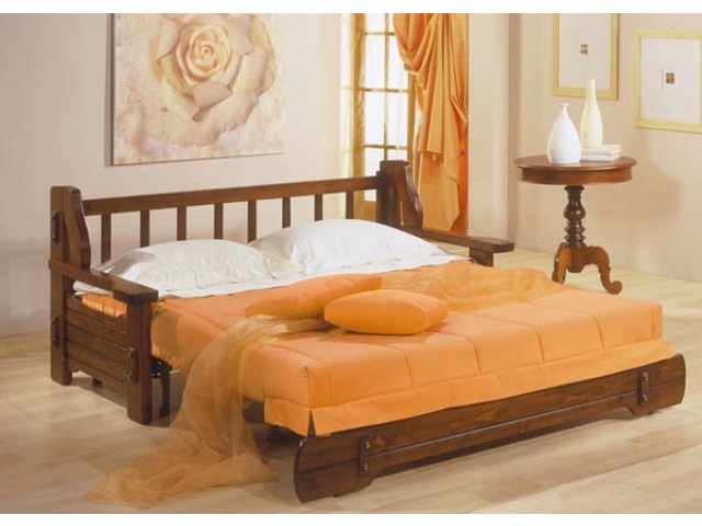 divani letto in legno